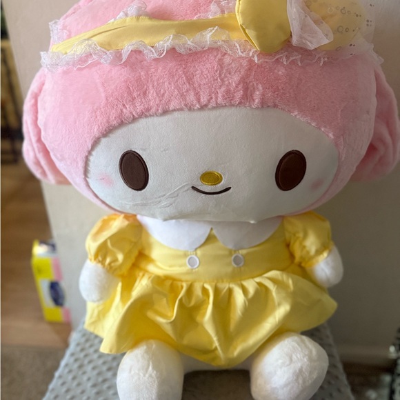My Melody Large Plushie‎